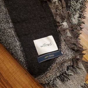 Aritzia blanket scarf